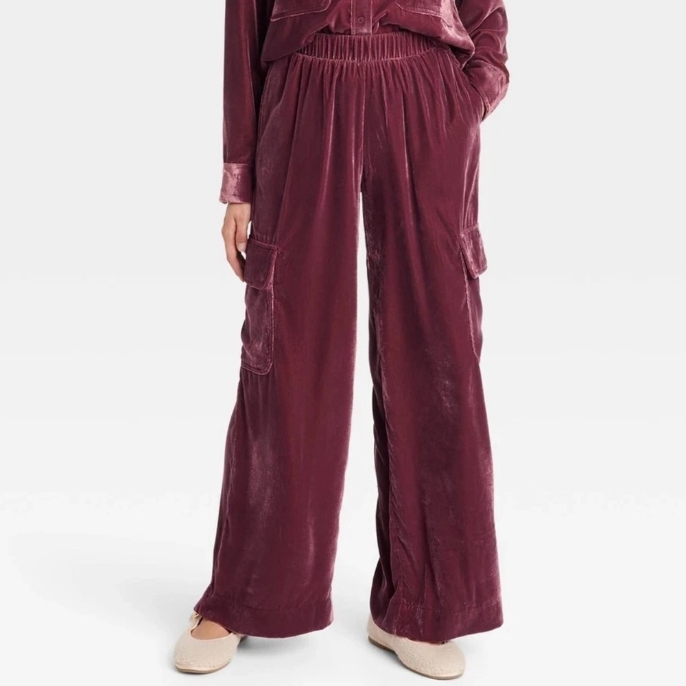 NWT Universal Thread Maroon Velvet Wide Leg Pull On Cargo Pants, Size‎ XS & XXL